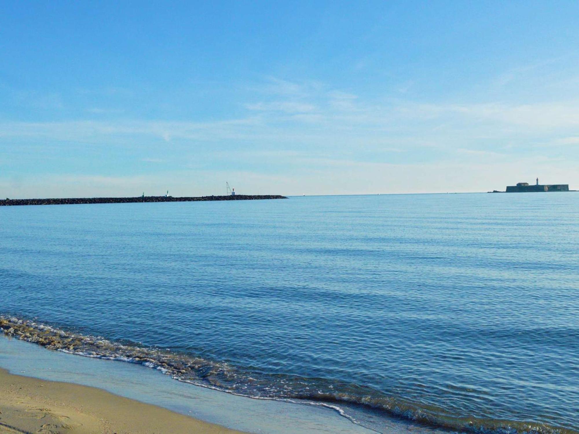 Appartement T2 Avec Parking Et Acces Direct A La Plage - Fr-1-249-129 Agde Kültér fotó
