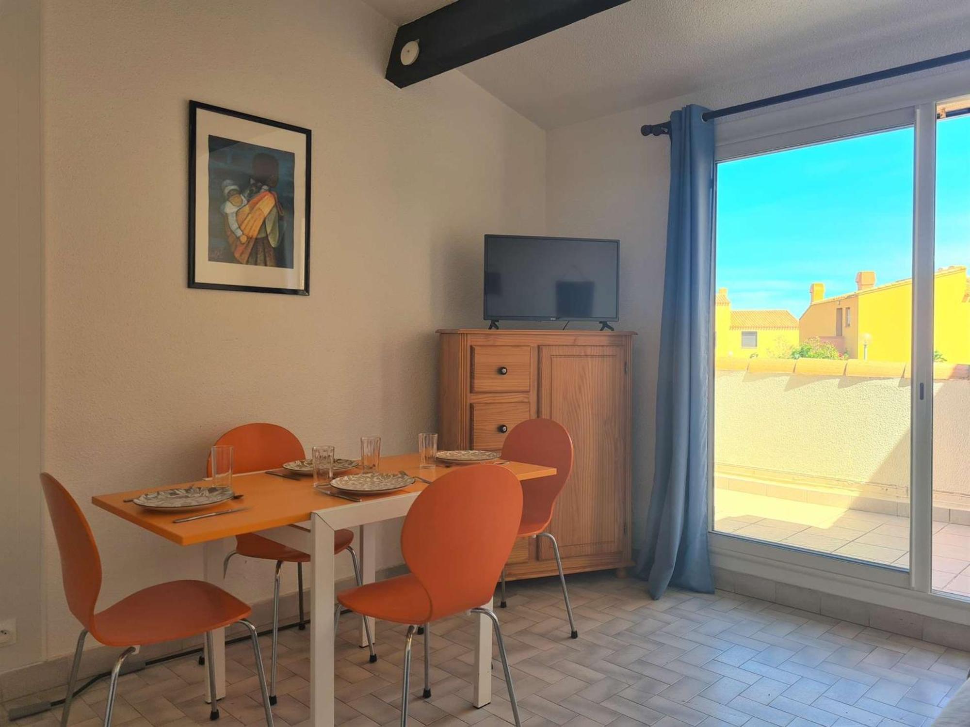 Appartement T2 Avec Parking Et Acces Direct A La Plage - Fr-1-249-129 Agde Kültér fotó